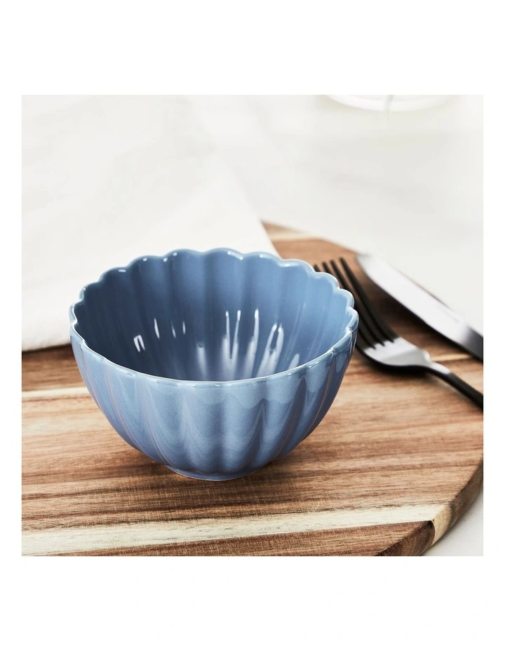 Stoneware Scalloped 16-Piece Dinner Set in Navy image 6