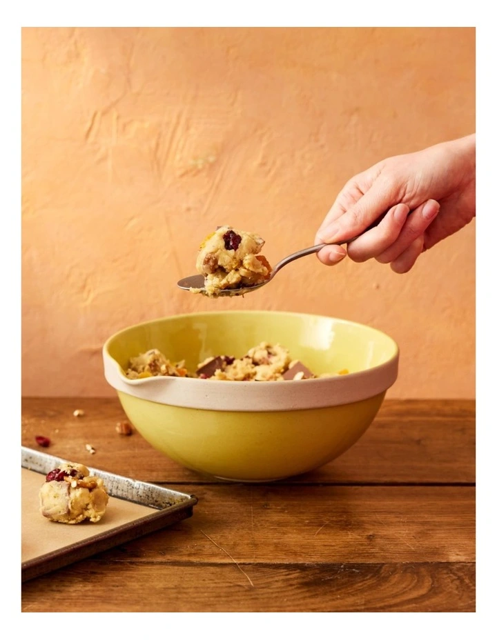 Big Love Everyday Mixing Bowl 22cm in Yellow image 5