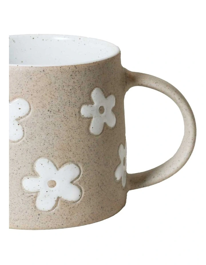 Molly Etched Mug 385ml in White image 3