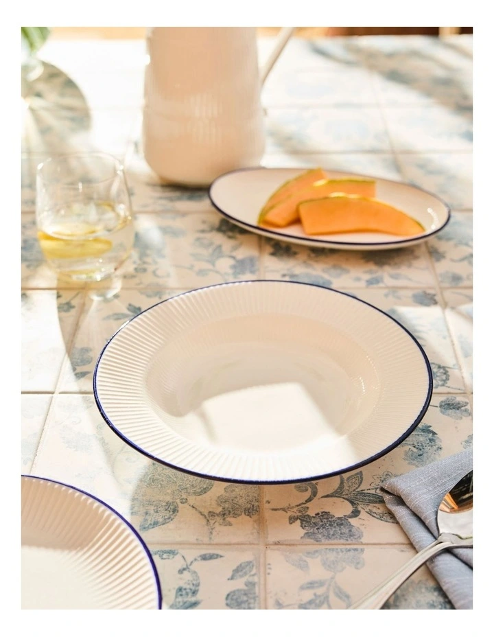 Cafe Appetizer Plate 24x15cm in White image 3