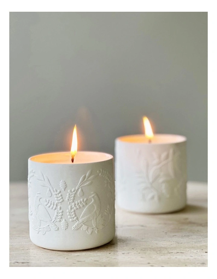 A Christmas Embossed Candle in White image 4