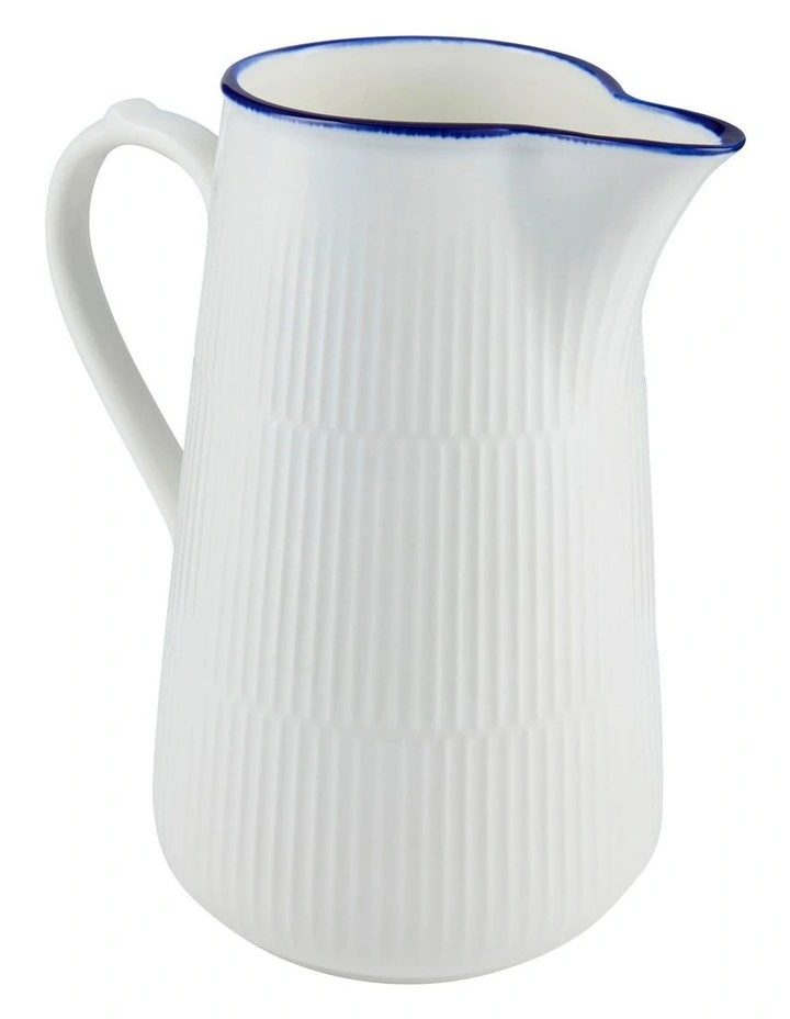 Porcelain Pitcher 2L in White image 2