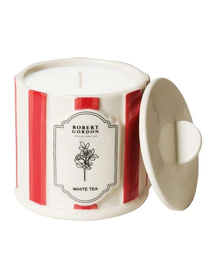 Heritage Candle With Tea Scent 9cm x 11cm image 1