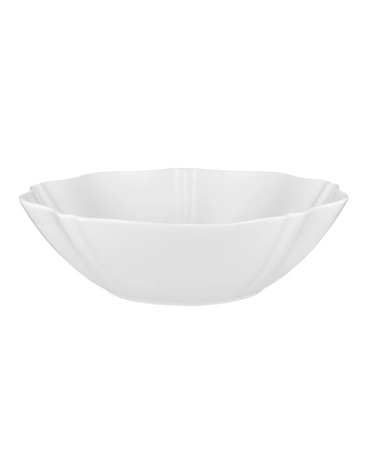 Florence Scallop Serving Bowl 25x7.5cm in White image 1