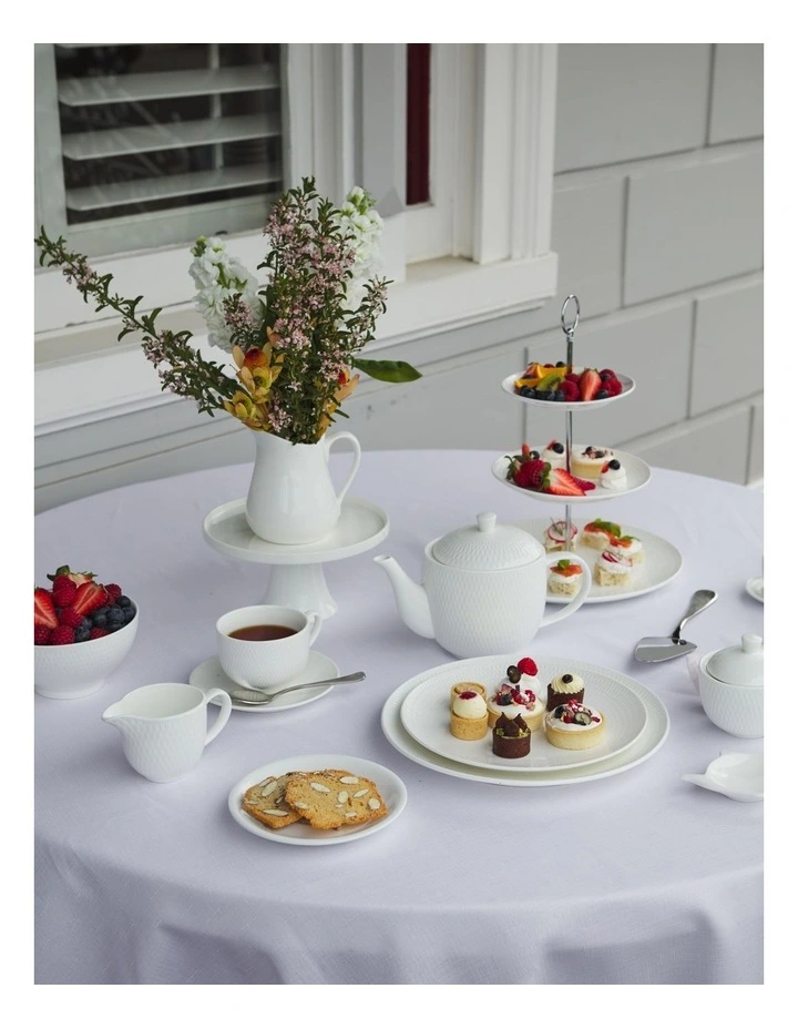 White Basics Diamonds 3-Tier Gift Boxed Cake Stand in White image 5