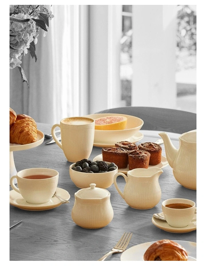 White Basics Footed Cake Stand 20cm Gift Boxed in White image 4
