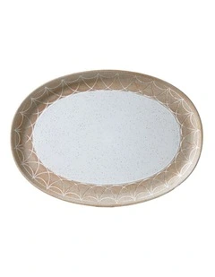 Natural Entertainer Oval Platter in Raw W/White Speckle