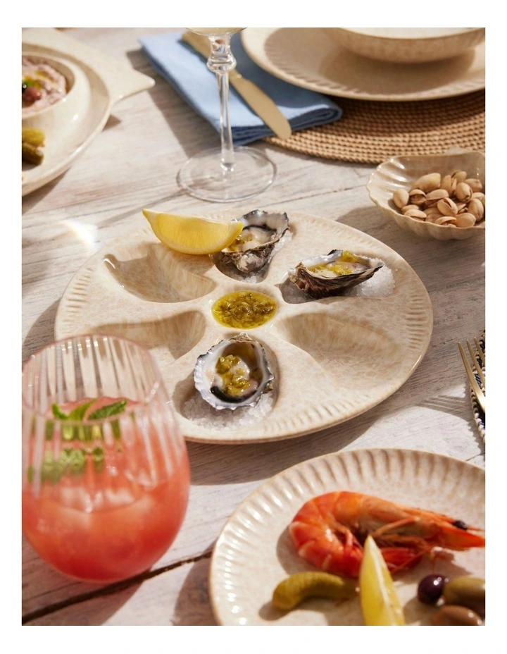 Il Mare Embossed Oyster Platter 25cm Sand image 4