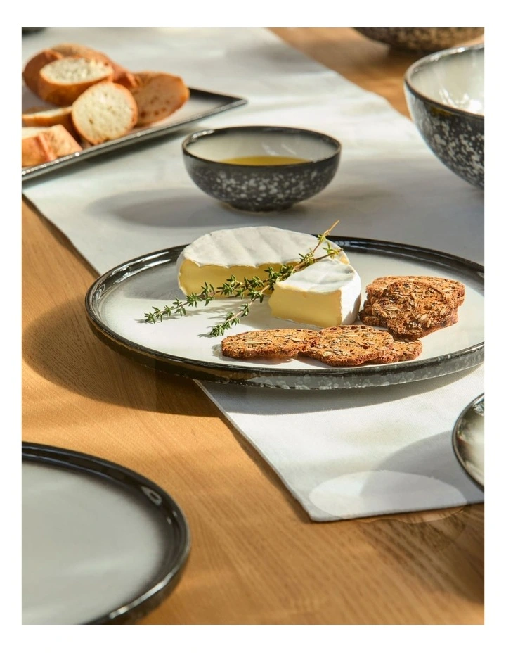Caviar Granite High Rim Plate 26.5cm in Black/White image 3