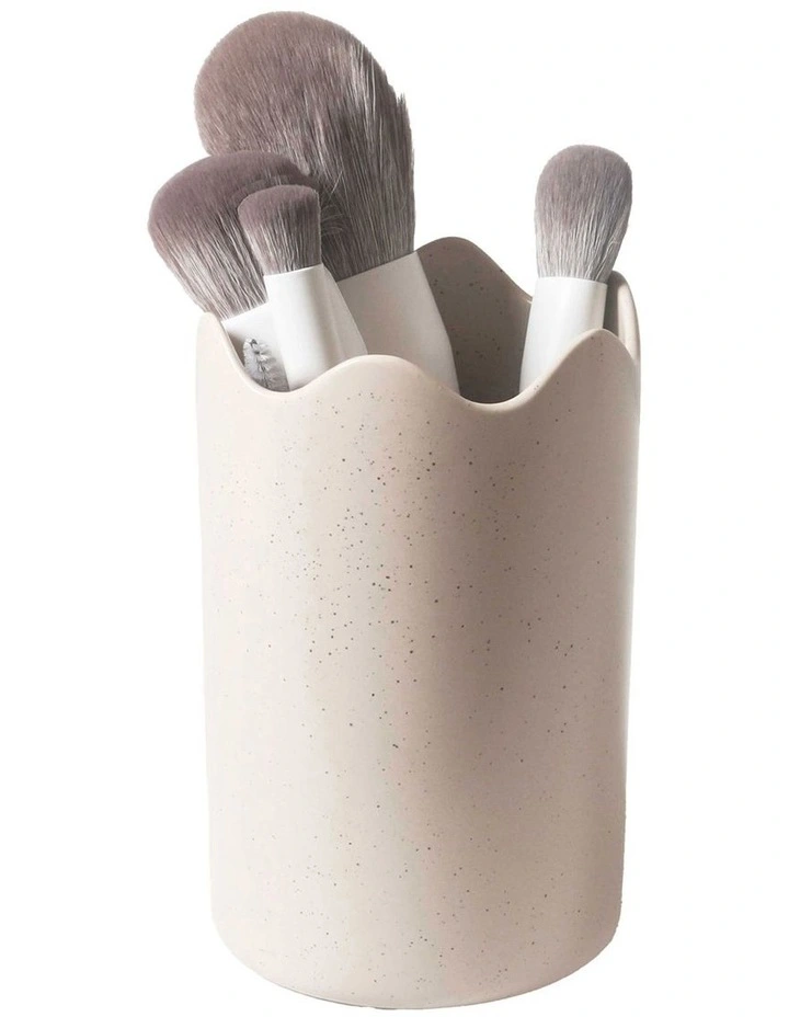 Jade Kisnorbo Store and Dry Brush Cylinder image 1