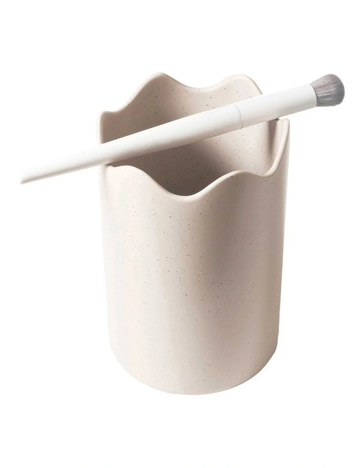 Kisnorbo Store And Dry Brush Cylinder in Beige image 3