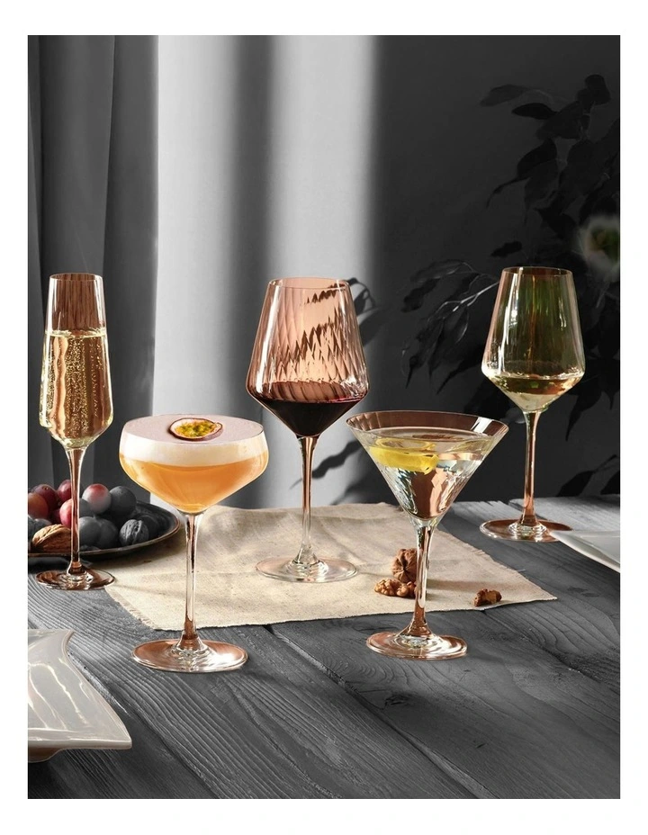 Avant Garde Lumi Wine Glass Set of 6 in Clear image 5