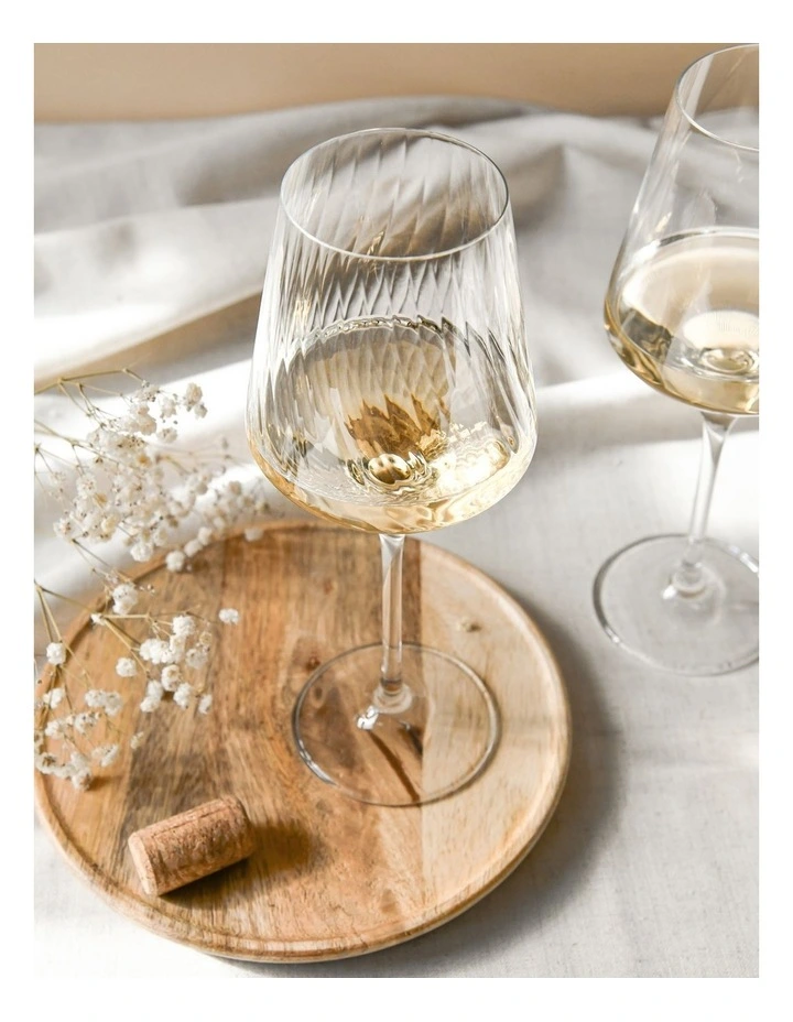 Avant Garde Lumi Wine Glass Set of 6 in Clear image 6