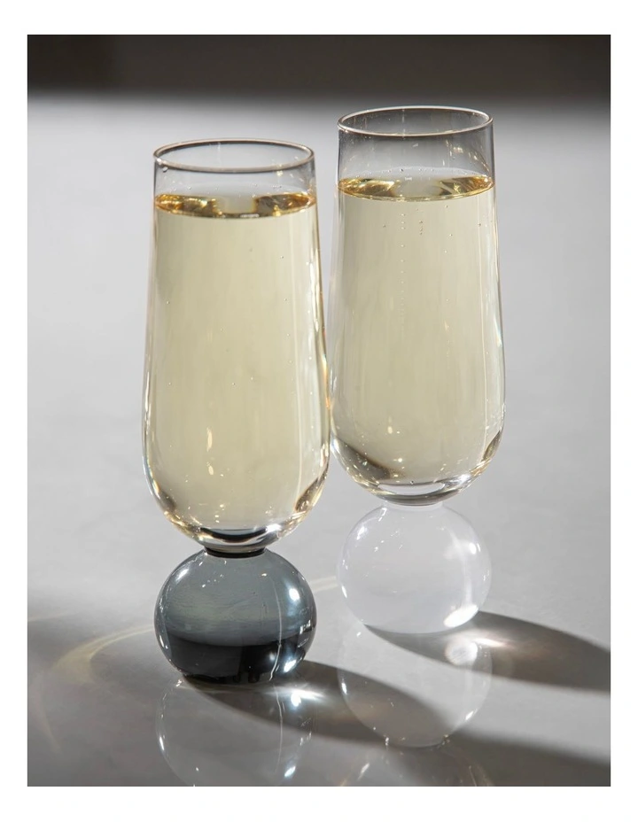 Zephyr Champagne Glass 2 Pack in White image 3