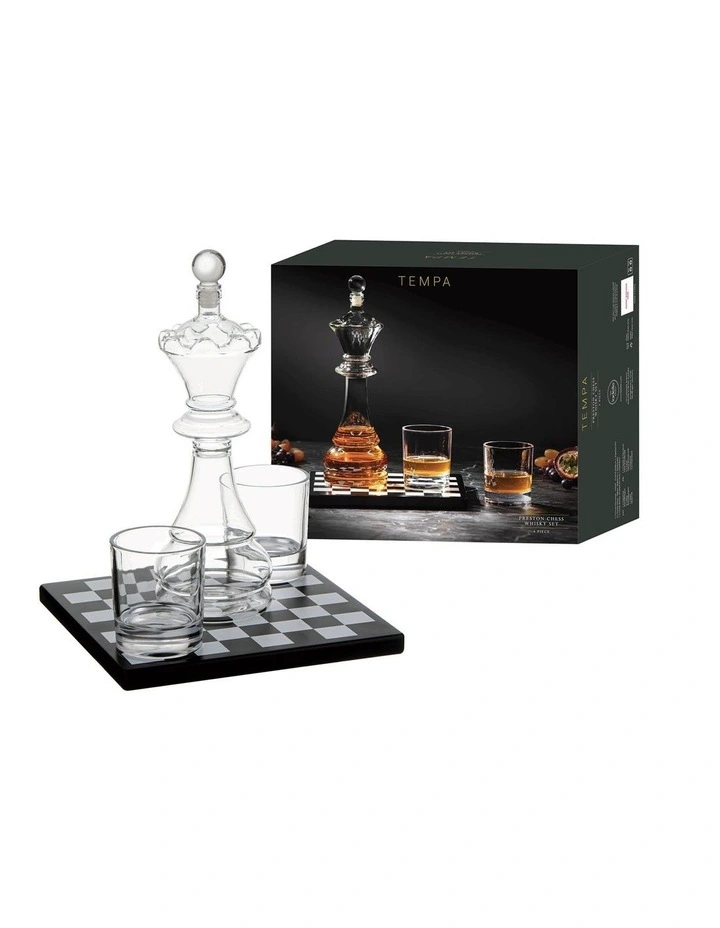 Preston Chess Whisky Set image 2
