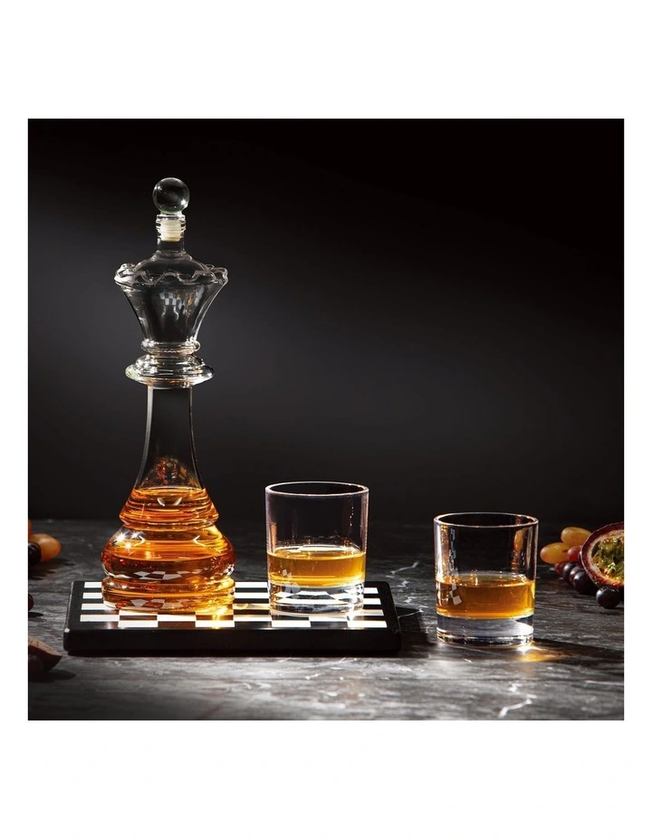 Preston Chess Whisky Set image 4