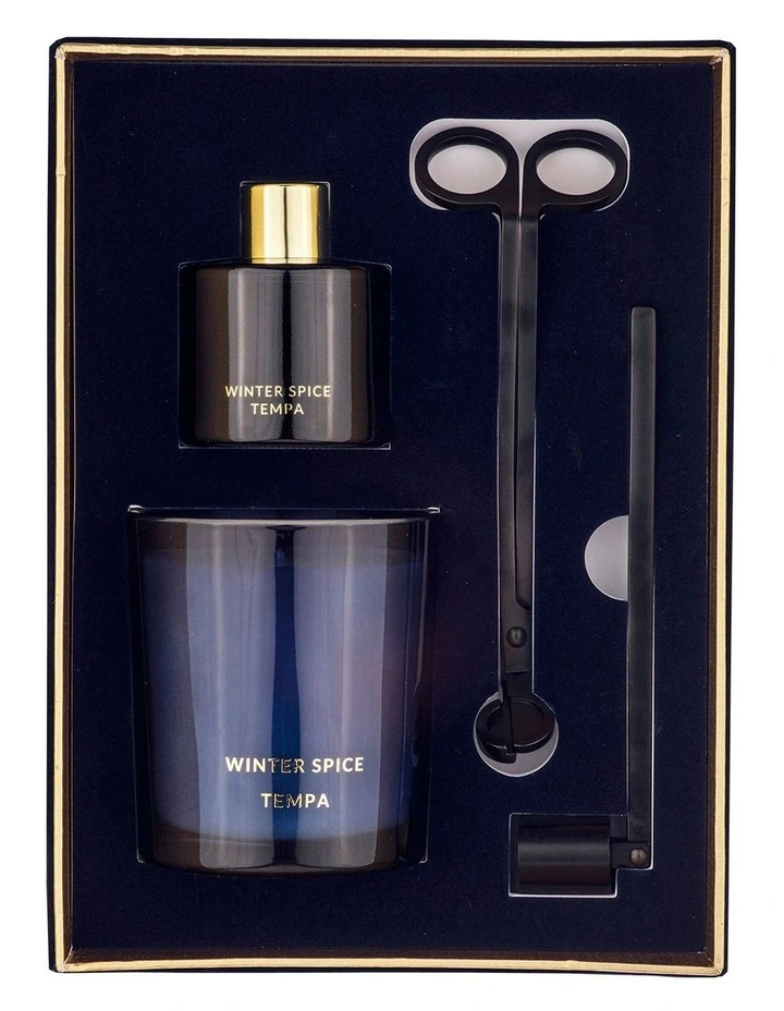 Luna Winter Spice Home Fragrance Complete Gift Set in Blue image 2