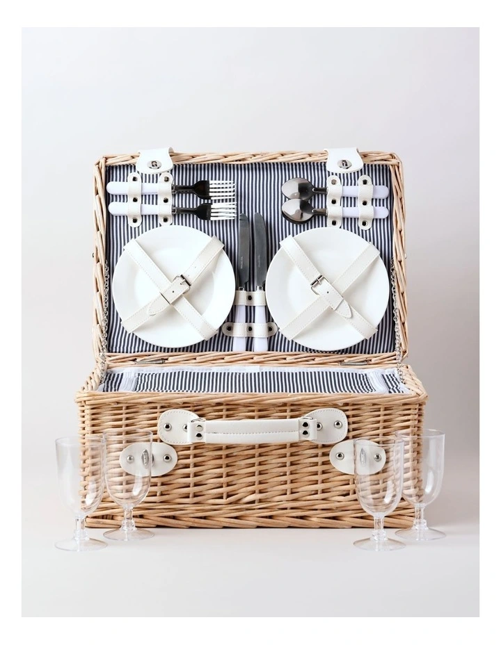 4 Person Picnic Basket in Ash Honey/Navy image 3