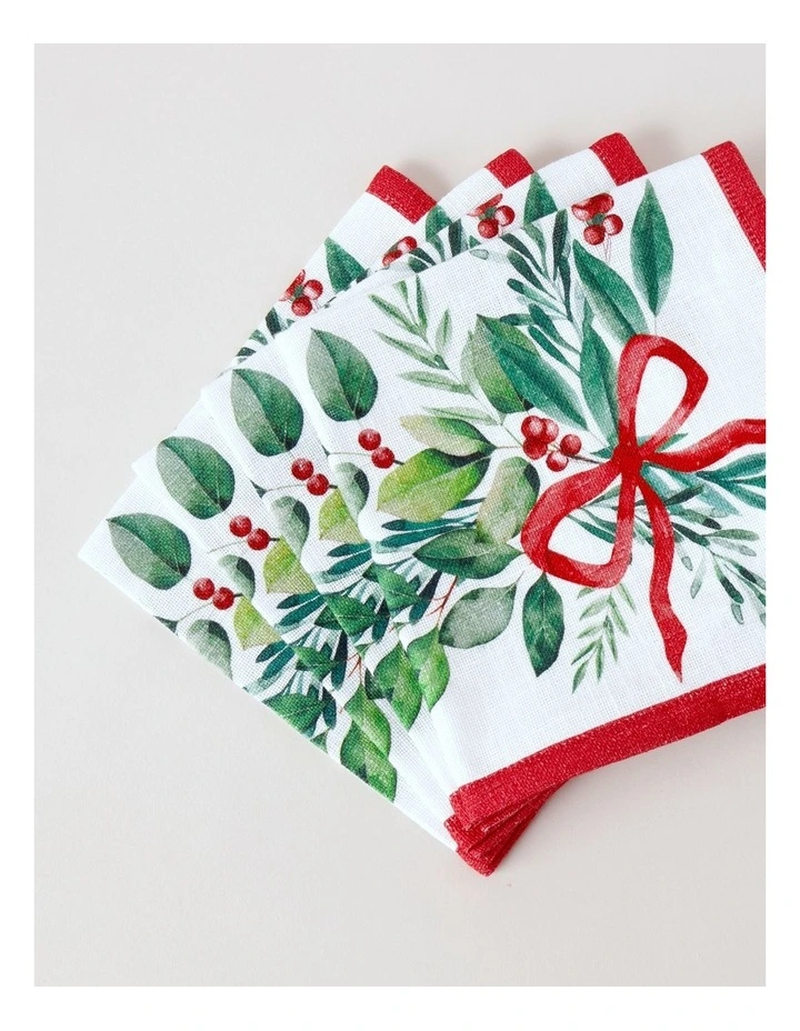 Traditional Christmas Bow Napkin Set of 4 in White/Red image 3