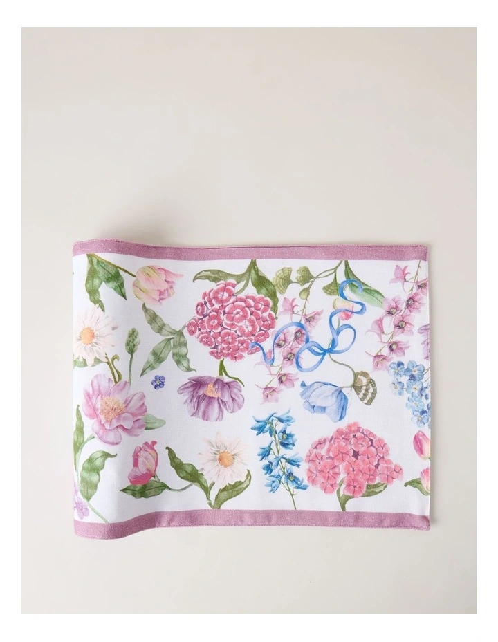 Winter Romance Table Runner image 2