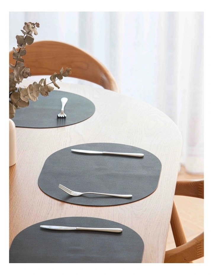 Hugo Oval Placemat 4 Pack in Steel image 2