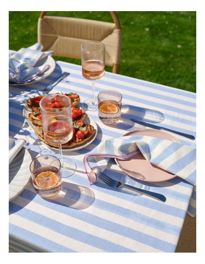 Como Tablecloth 150x175cm in Chambray image 4