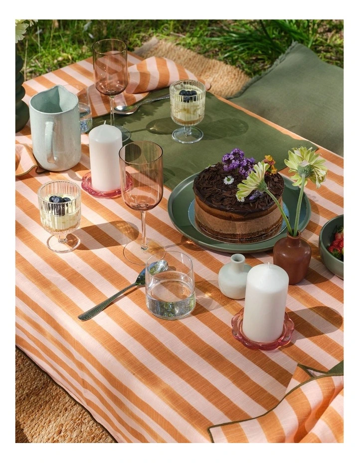 Como Tablecloth 150x175cm in Pumpkin image 3