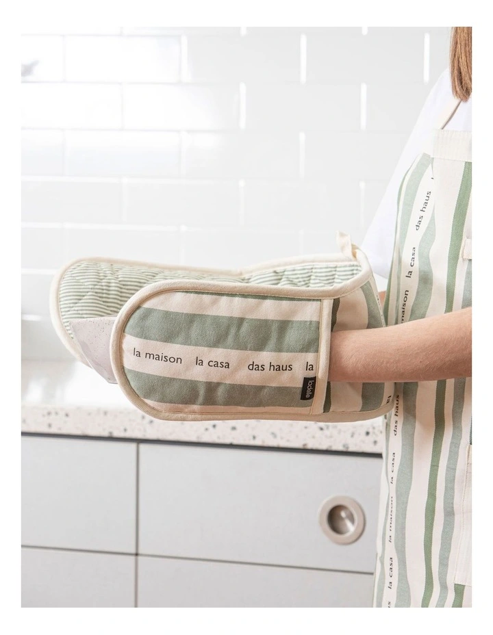 La Casa Double Oven Mitt in Leaf image 3