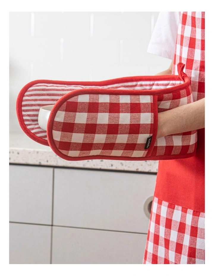 Eco Gingham Double Oven Mitt in Red image 2