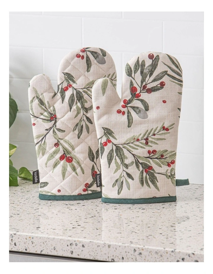 Garland Oven Mitt 2 Pack in Multi image 2