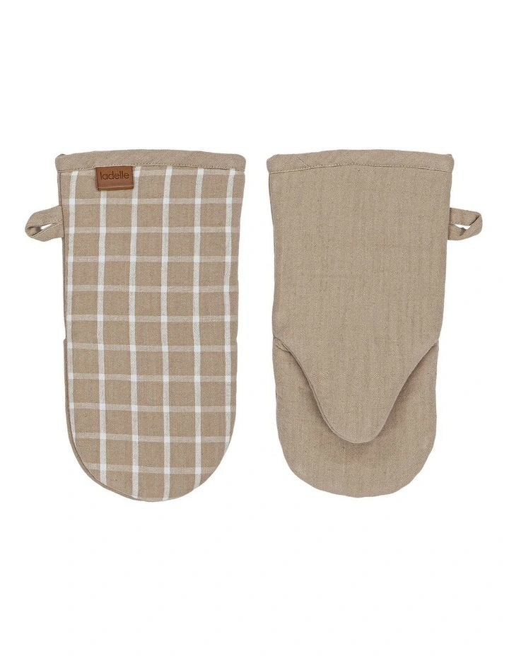 Hemingway Oven Mitt 2 Pack in Taupe image 1