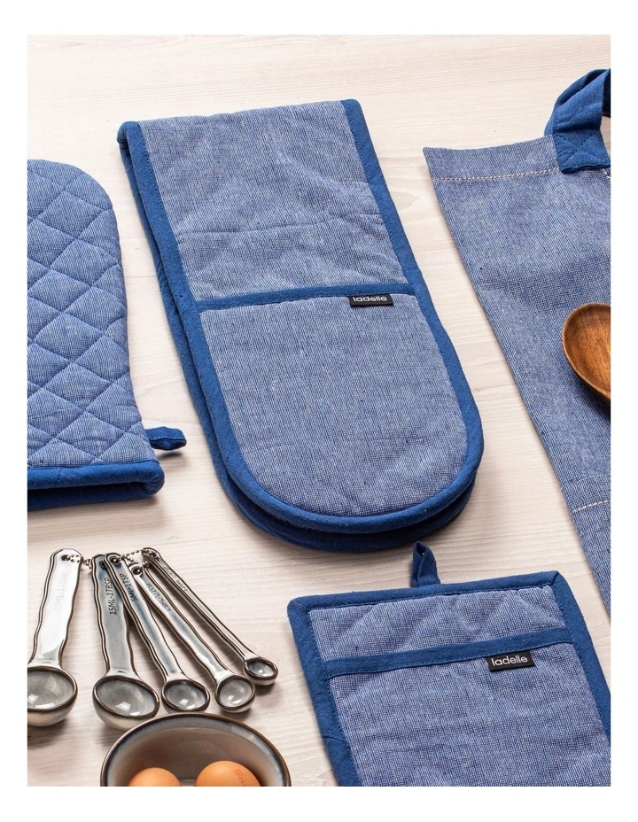 Eco Recycled Double Oven Mitt in Royal image 2