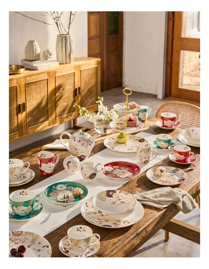 Kimono Dinner Set 12 Piece in White image 4