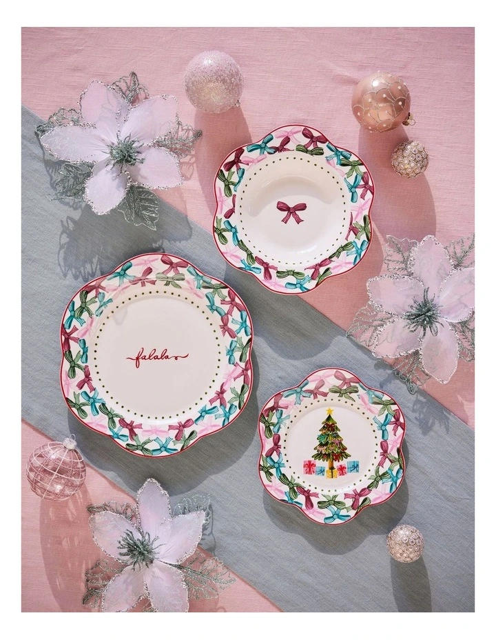 Fa la la Scallop Rim 12pc Dinner Set Gift Boxed image 6