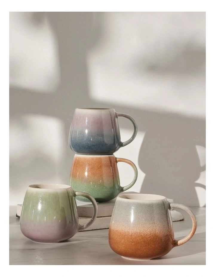 The Club Aurora Snug Mug 440ml in Multi image 3