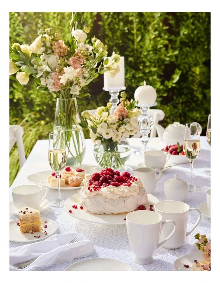 Cashmere Footed Cake Stand 28.5x5.5cm in White image 4