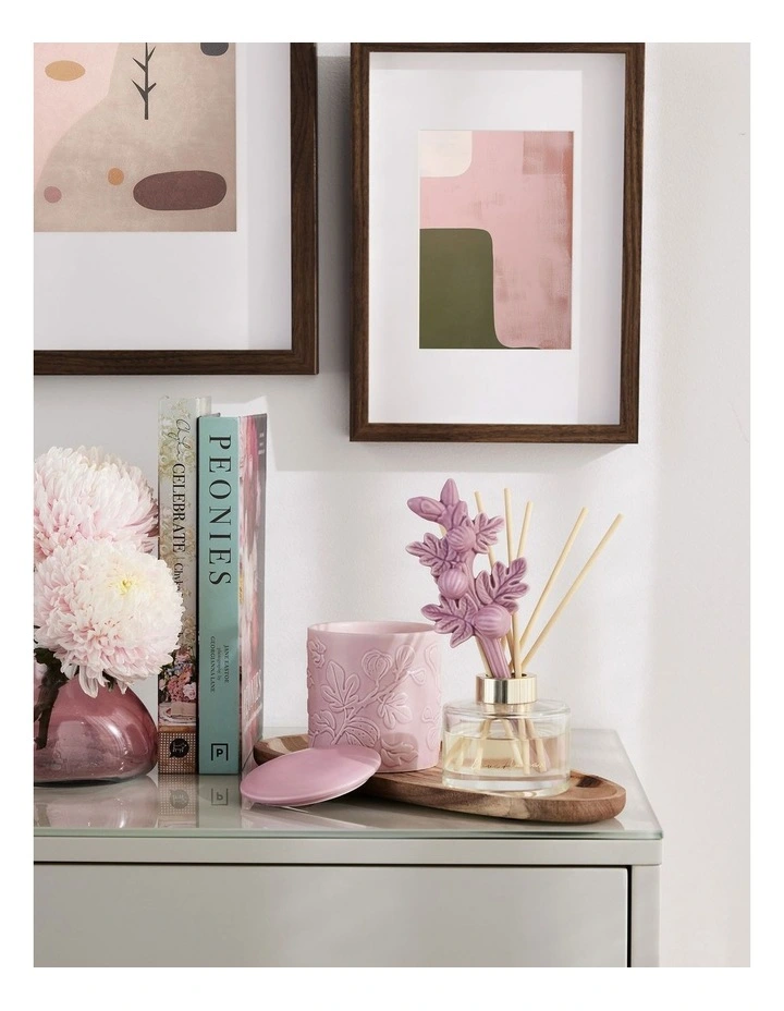 Botanika Fig And Bergamot Fragrance Candle 290g image 4