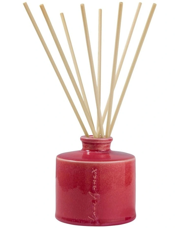 Chapters Road Trip Fragrance Candle 325g Verbena & Sicillian Gift Boxed image 2