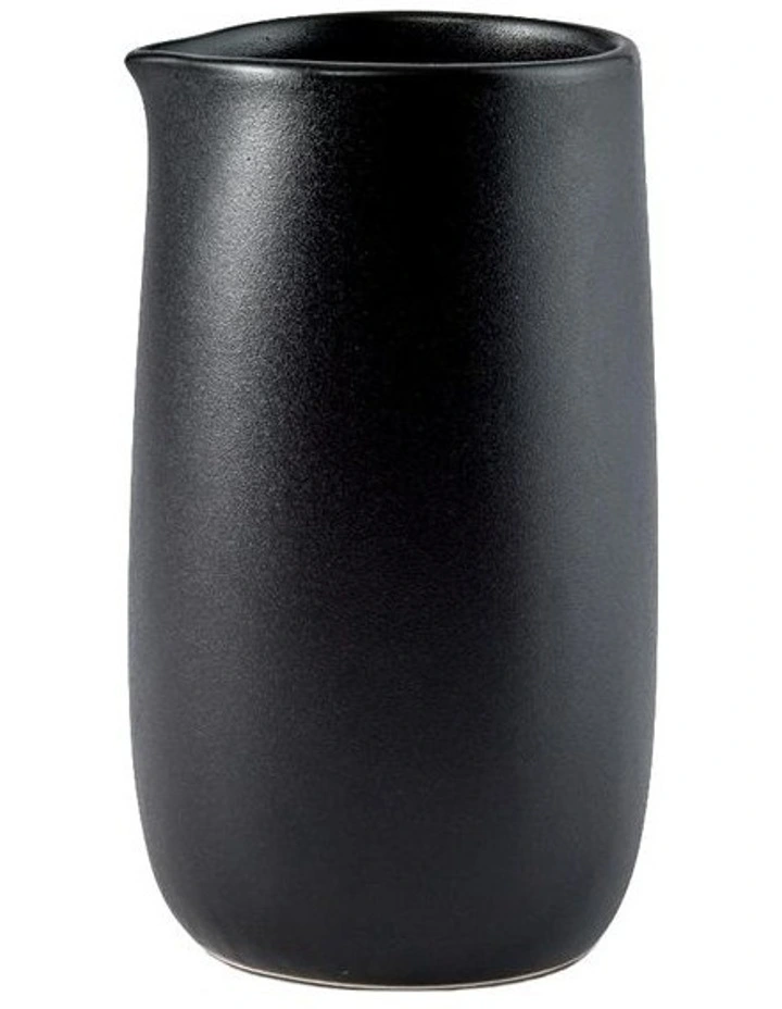 Riley Small Jug 680ml in Black image 1