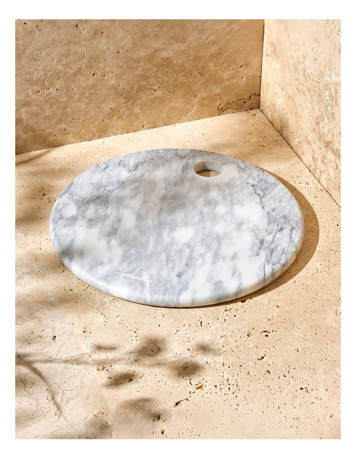 Riley Round Marble Platter 33cm in White image 4