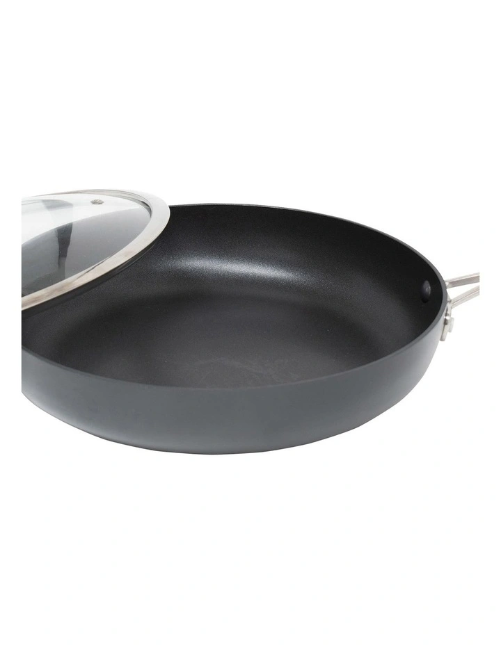 Re-Lite Sautepan with Glass Lid 31.L/28cm in Black image 3