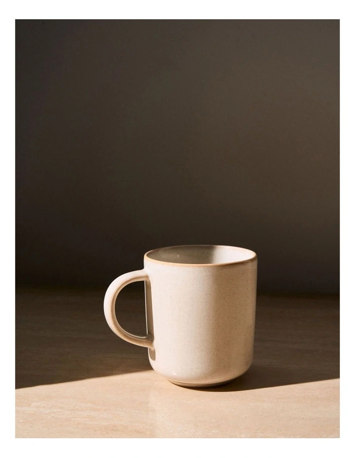 Bobbie Mug in White image 2