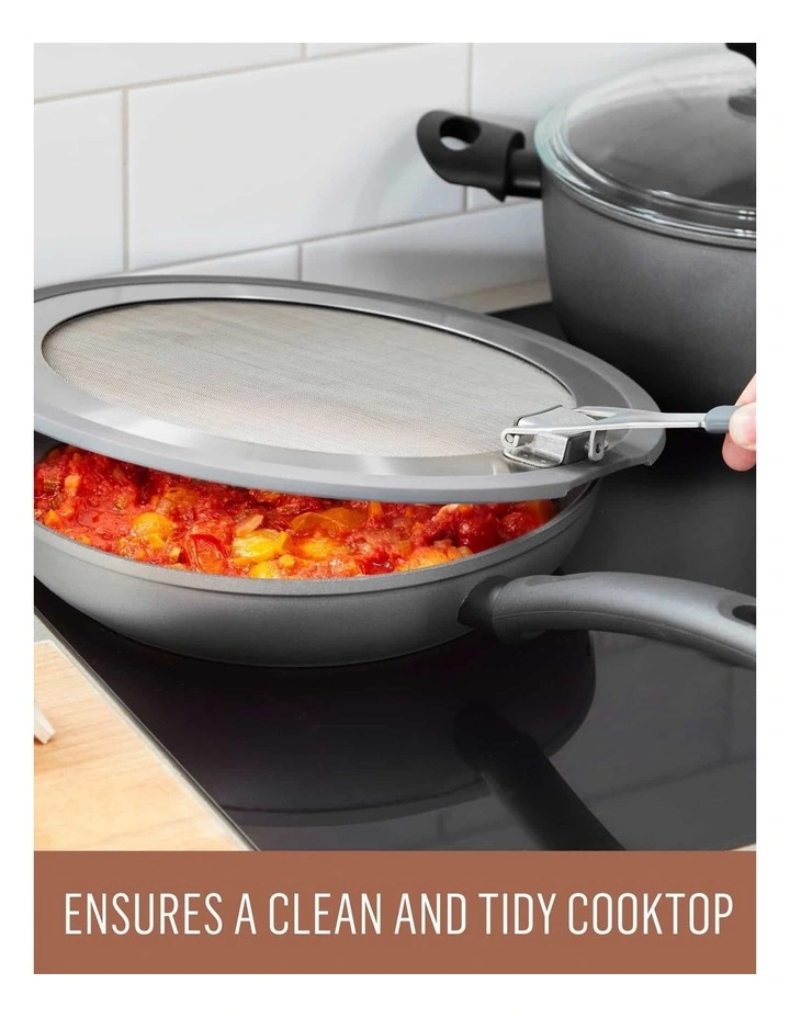 Universal 24/32cm Splatter Guard in Stainless Steel image 3