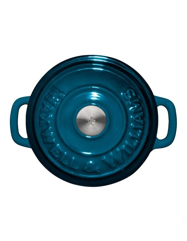 Cast Iron Cocotte 9.5cm 260ml in Midnight Blue image 2