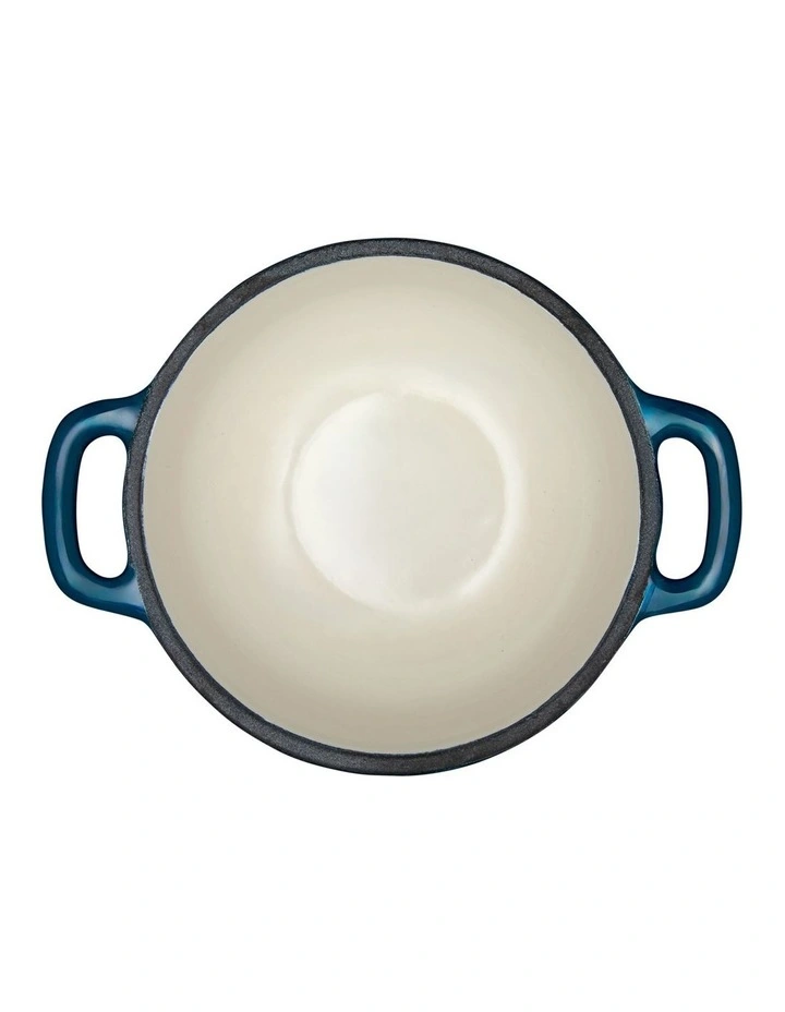 Cast Iron Cocotte 9.5cm 260ml in Midnight Blue image 3