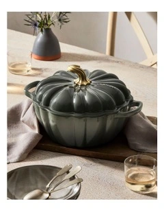 Pumpkin Cast Iron Cocotte 24cm Thyme