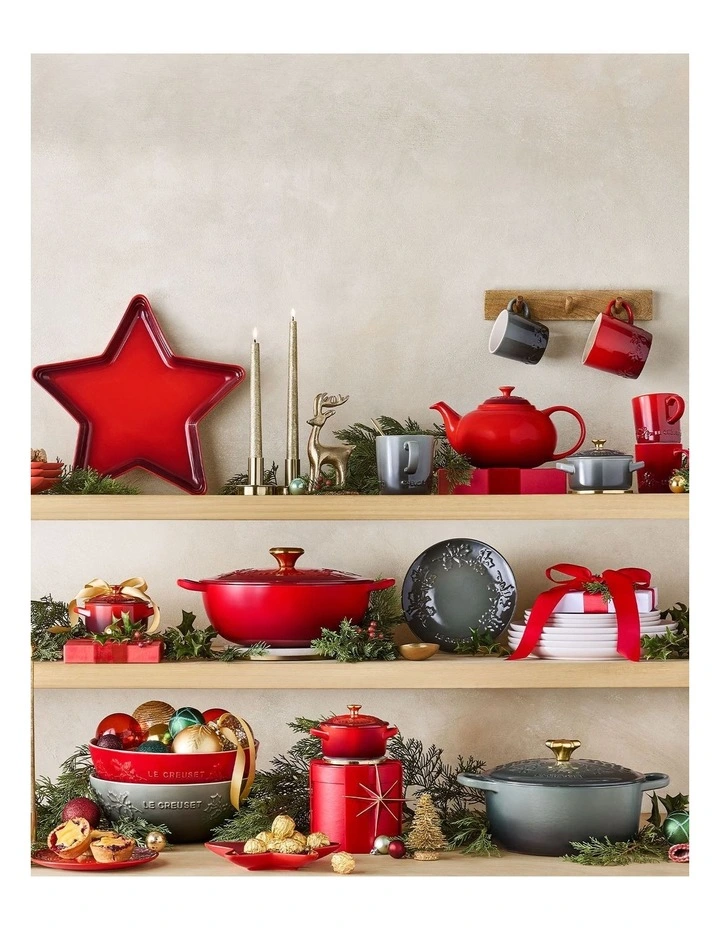 Chef's Holly Oven 26cm in Cerise Gold Knob image 6