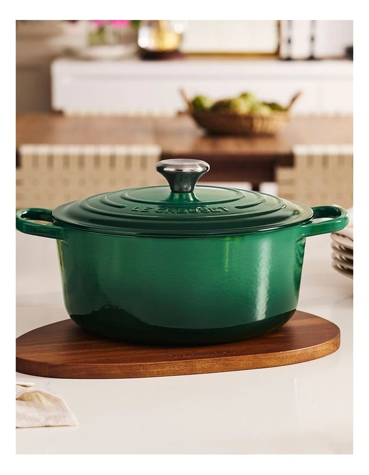 Signature Round Casserole 28cm in Artichaut image 2