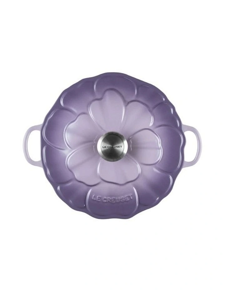 Signature Petal Shallow Casserole 26cm in Bluebell Purple image 2