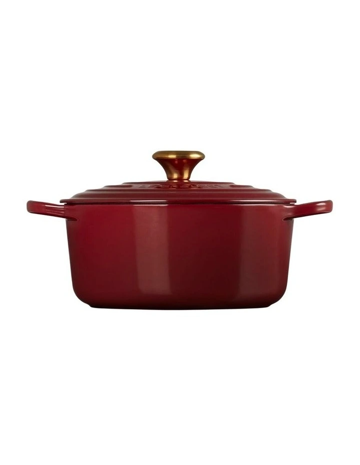 Signature 24cm/4.2L Round Casserole Dish in Garnet image 4